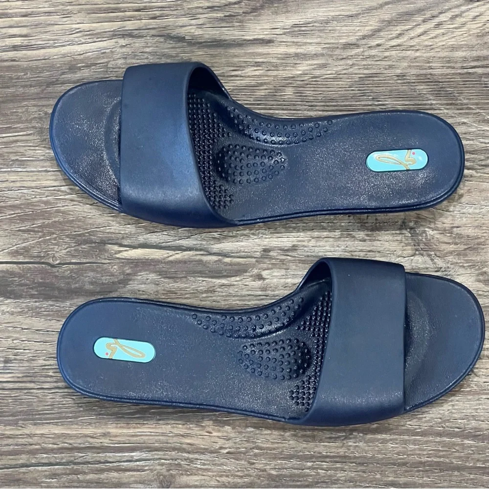 Oka-B Grace - Women's Vegan Sandal in Sapphire Size‎ M/L